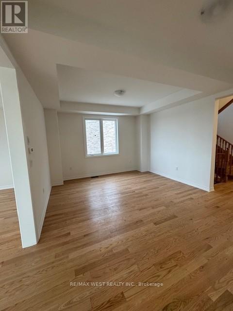 45 Brethet Heights, New Tecumseth (Beeton), Ontario  L0G 1A0 - Photo 6 - N12723888