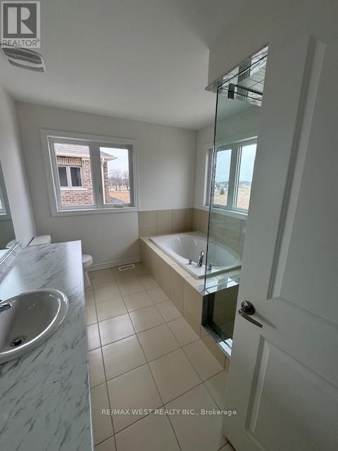 45 Brethet Heights, New Tecumseth (Beeton), Ontario  L0G 1A0 - Photo 8 - N12723888