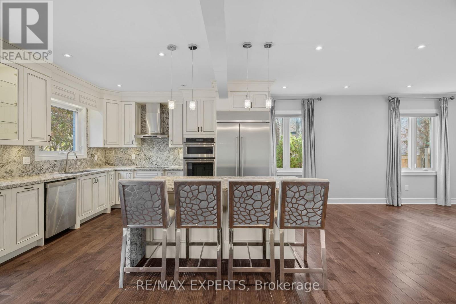 39 Michelle Drive, Vaughan, Ontario  L4L 9B8 - Photo 14 - N12723912