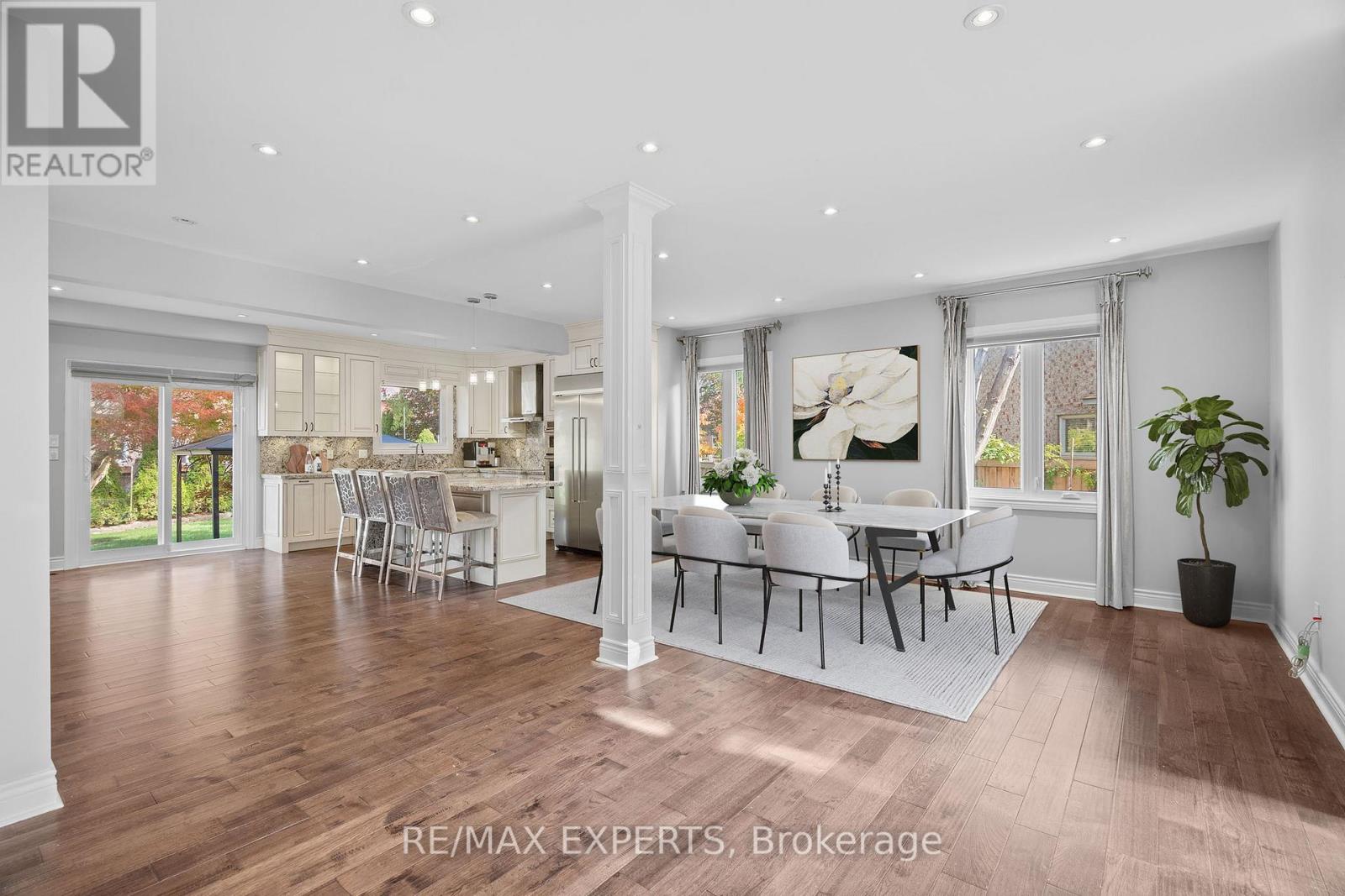 39 Michelle Drive, Vaughan, Ontario  L4L 9B8 - Photo 7 - N12723912