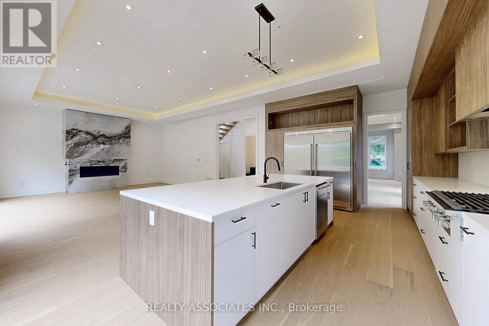 32 Cossar Avenue, Aurora, Ontario  L4G 3N8 - Photo 15 - N12723942