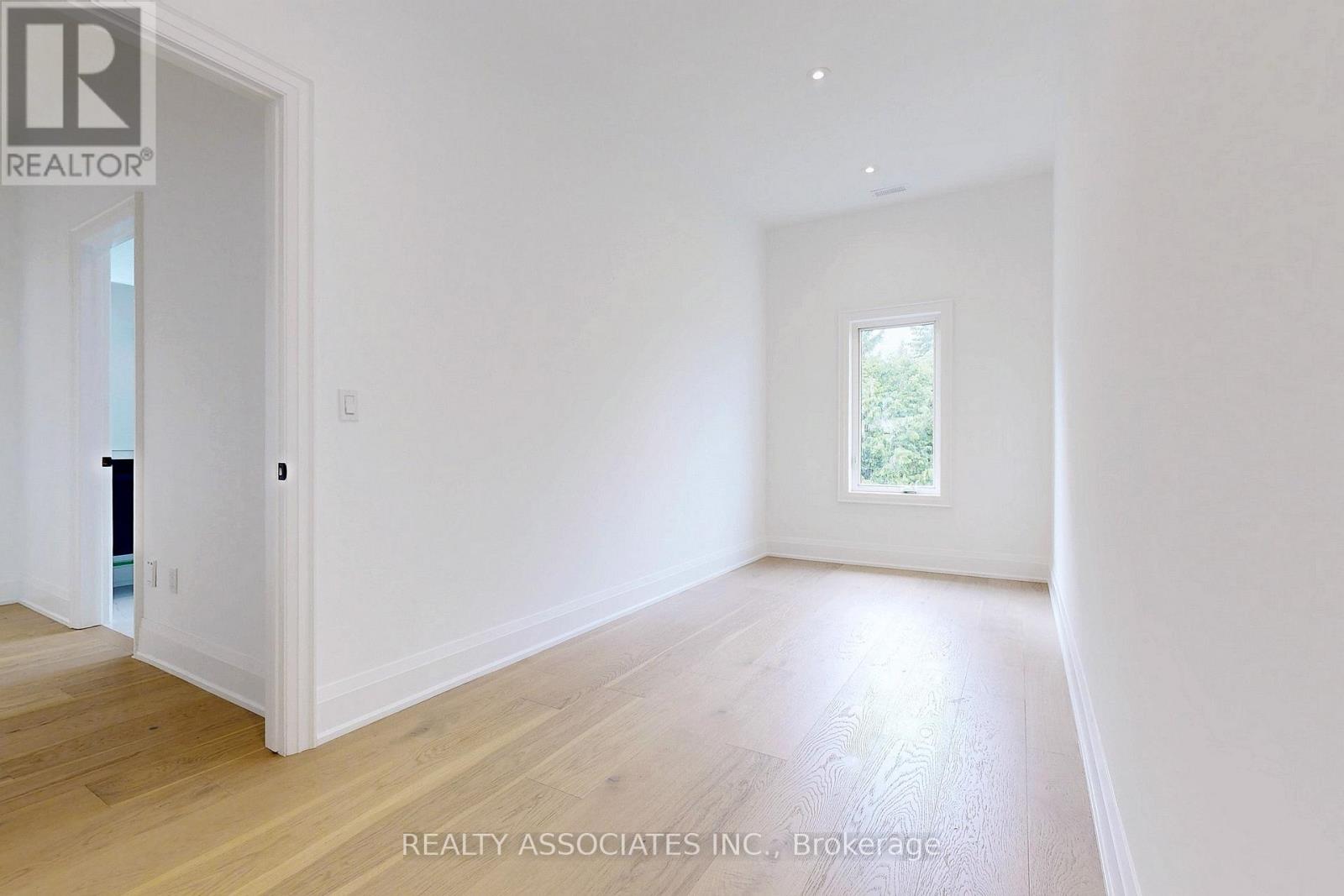 32 Cossar Avenue, Aurora, Ontario  L4G 3N8 - Photo 26 - N12723942