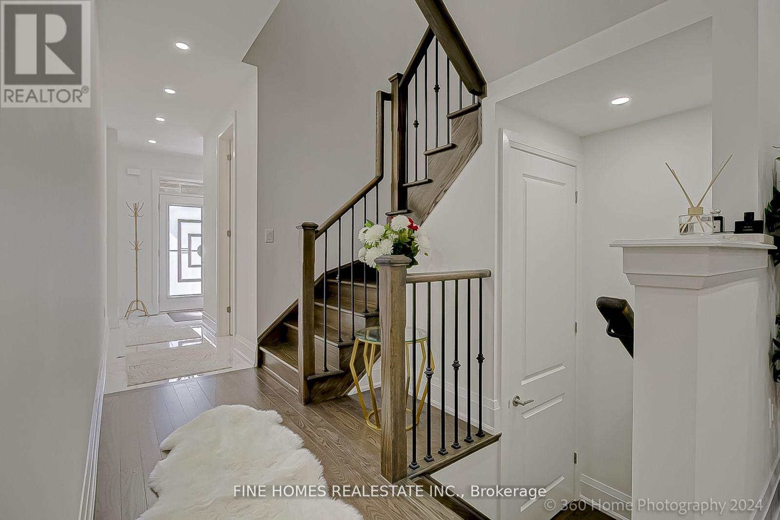 39 Tesla Crescent, East Gwillimbury, Ontario  L9N 0T3 - Photo 4 - N12723962