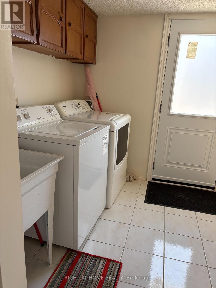 33 Innisbrook Crescent, Markham, Ontario  L3T 5A9 - Photo 13 - N12723972