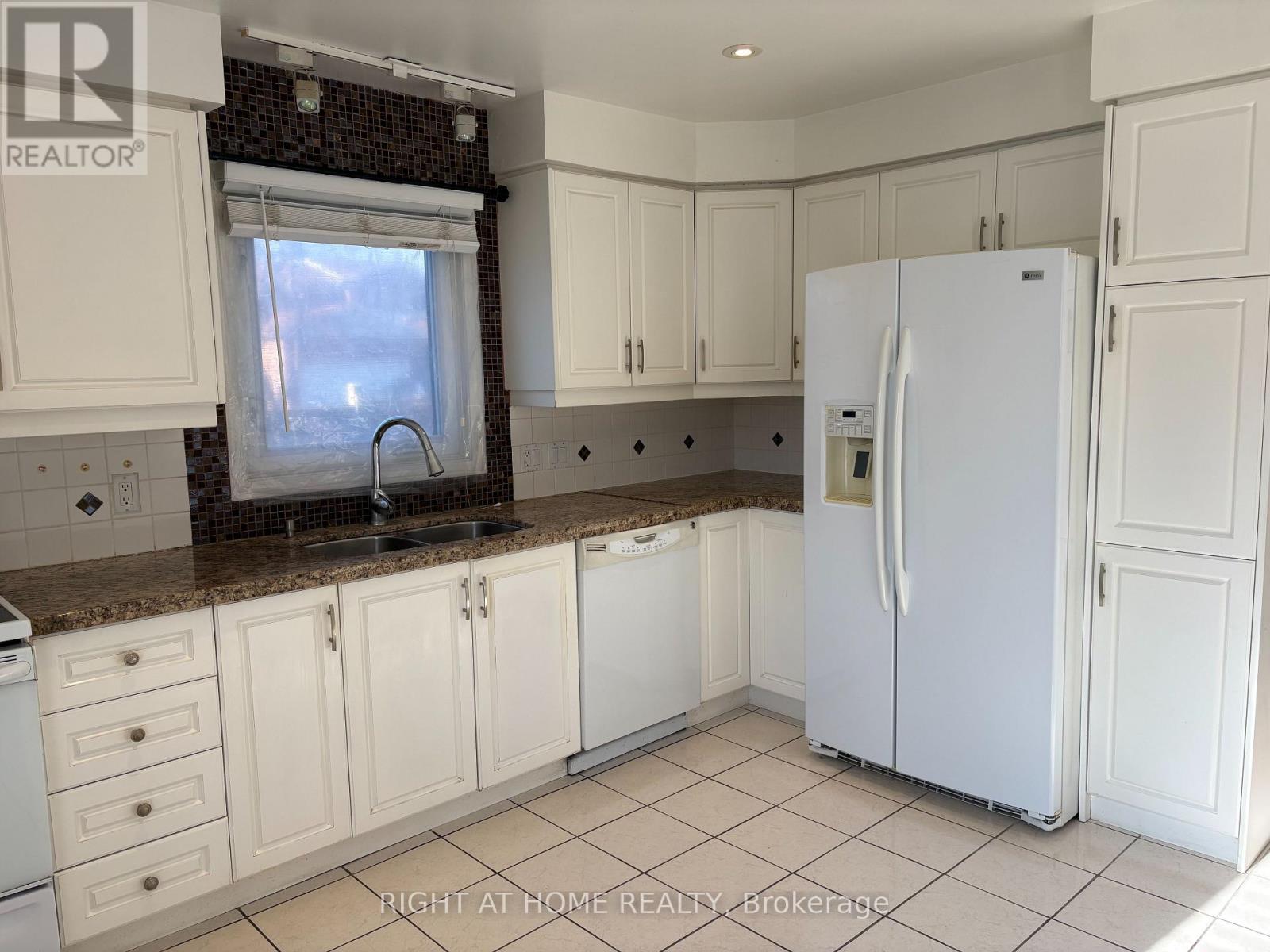 33 Innisbrook Crescent, Markham, Ontario  L3T 5A9 - Photo 35 - N12723972