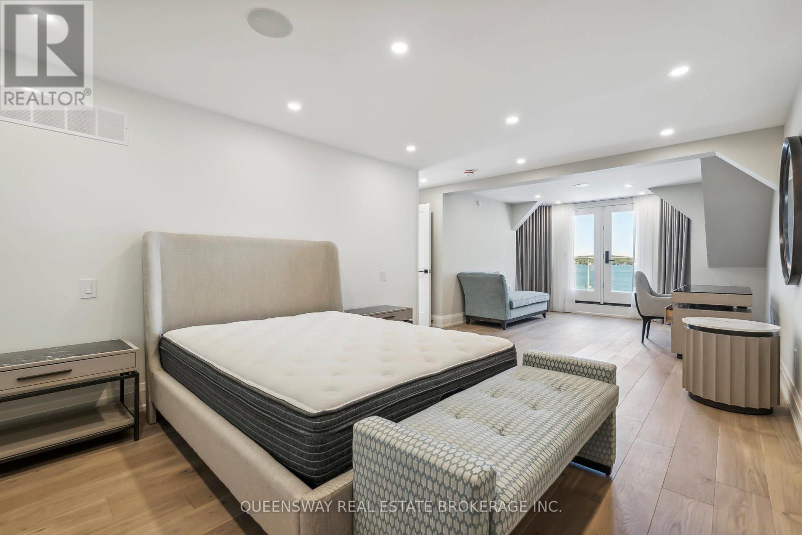 36 Pioneer Trail, Barrie (Innis-Shore), Ontario  L4N 0T8 - Photo 19 - S12723852