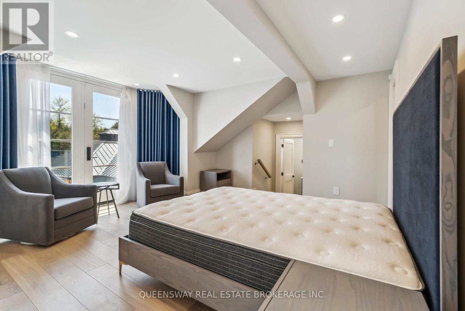 36 Pioneer Trail, Barrie (Innis-Shore), Ontario  L4N 0T8 - Photo 27 - S12723852