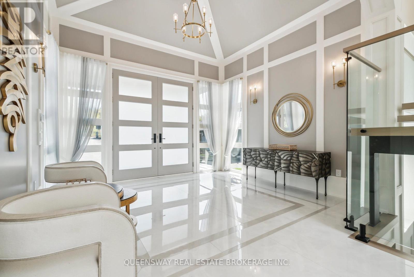 36 Pioneer Trail, Barrie (Innis-Shore), Ontario  L4N 0T8 - Photo 4 - S12723852