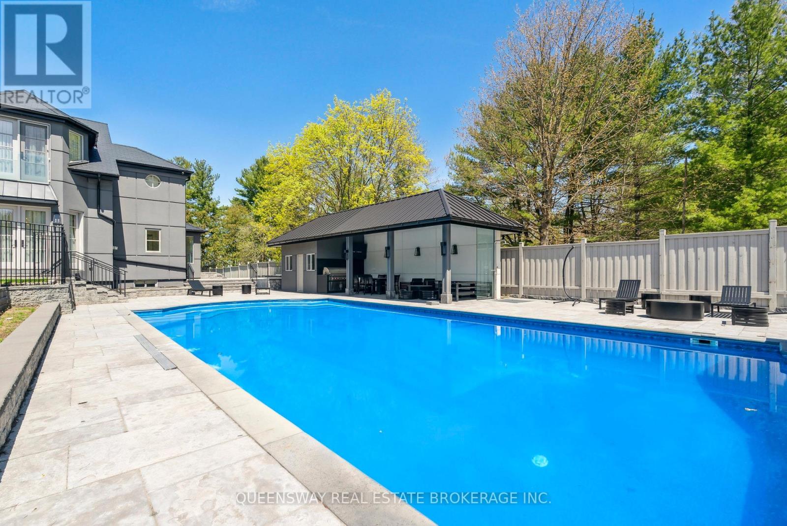 36 Pioneer Trail, Barrie (Innis-Shore), Ontario  L4N 0T8 - Photo 44 - S12723852