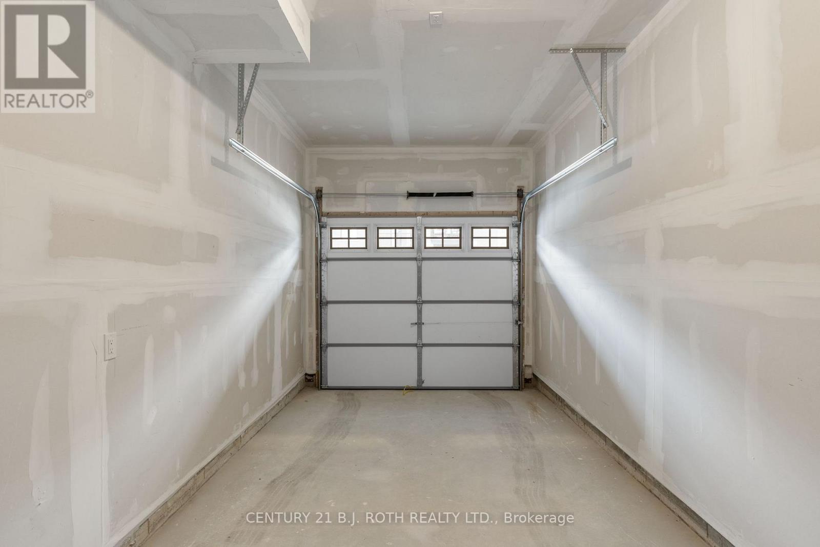 4 - 23 Hay Lane, Barrie, Ontario  L9J 0V6 - Photo 3 - S12723892