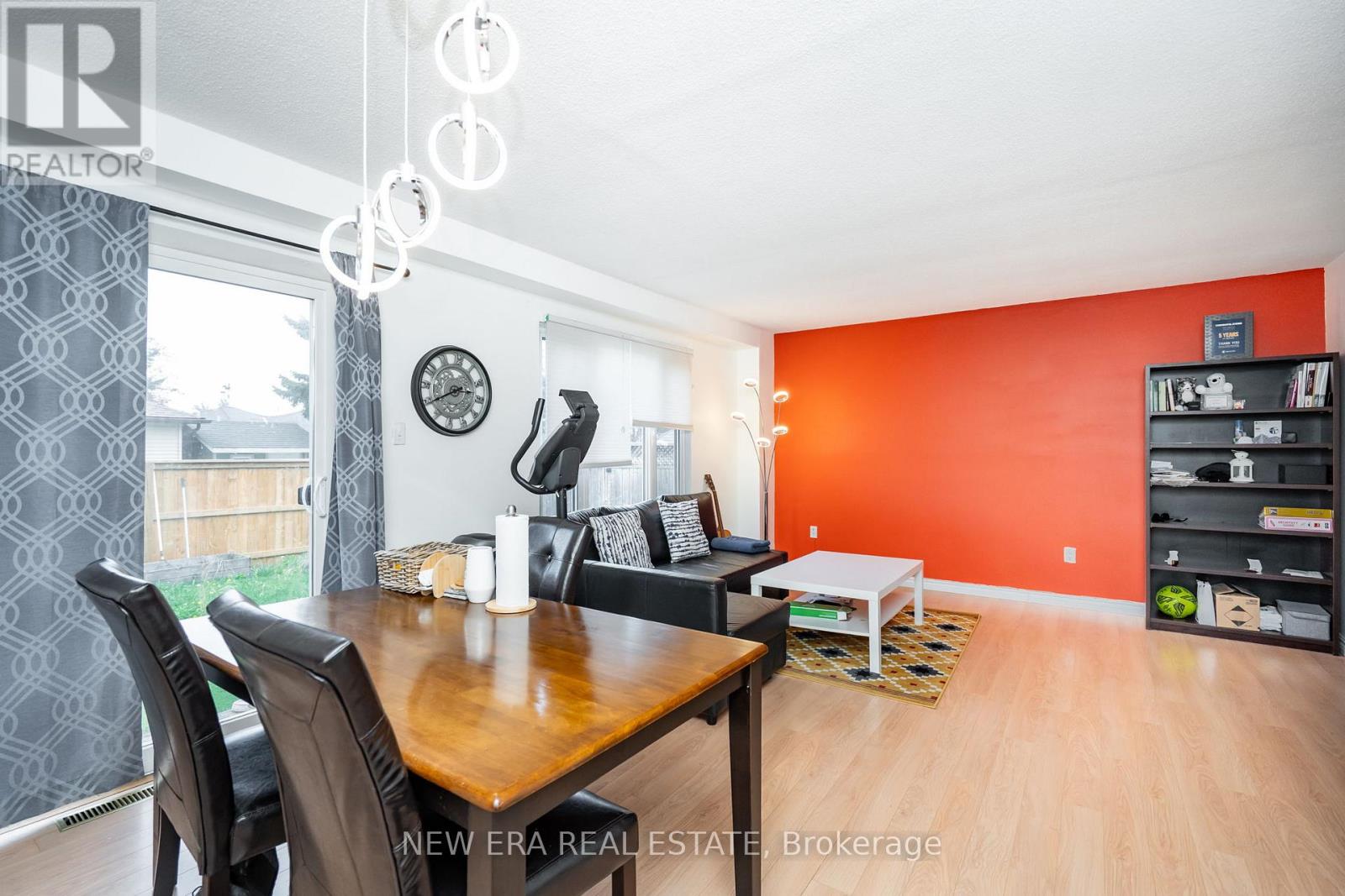 34 Lampman Lane, Barrie (Letitia Heights), Ontario  L4N 5B1 - Photo 13 - S12723910