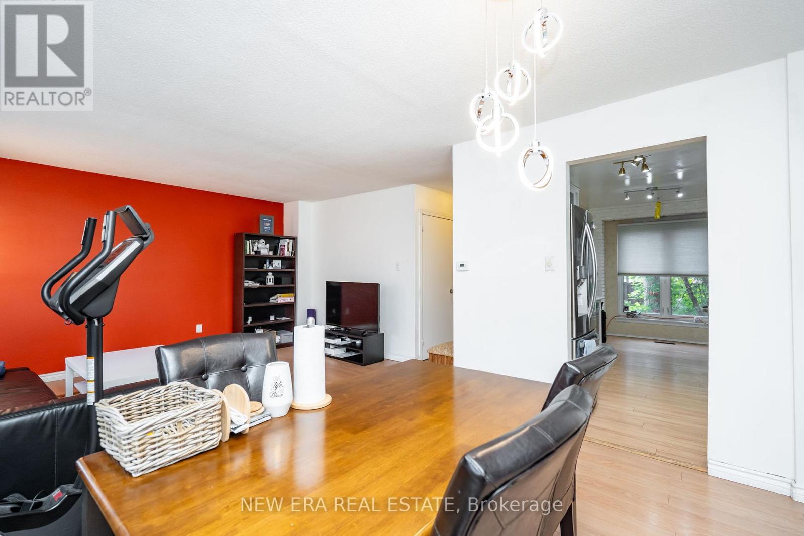 34 Lampman Lane, Barrie (Letitia Heights), Ontario  L4N 5B1 - Photo 14 - S12723910