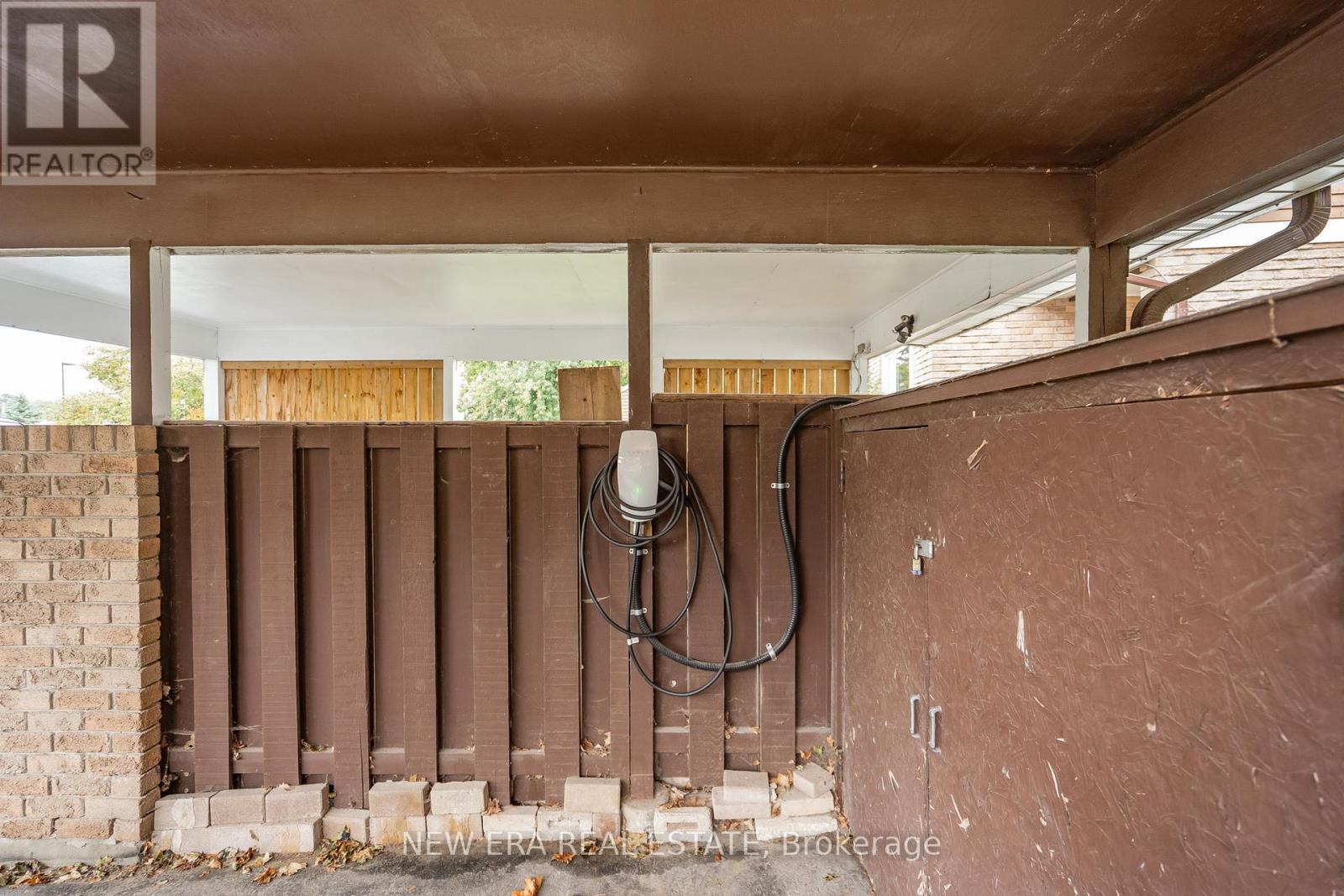 34 Lampman Lane, Barrie (Letitia Heights), Ontario  L4N 5B1 - Photo 4 - S12723910