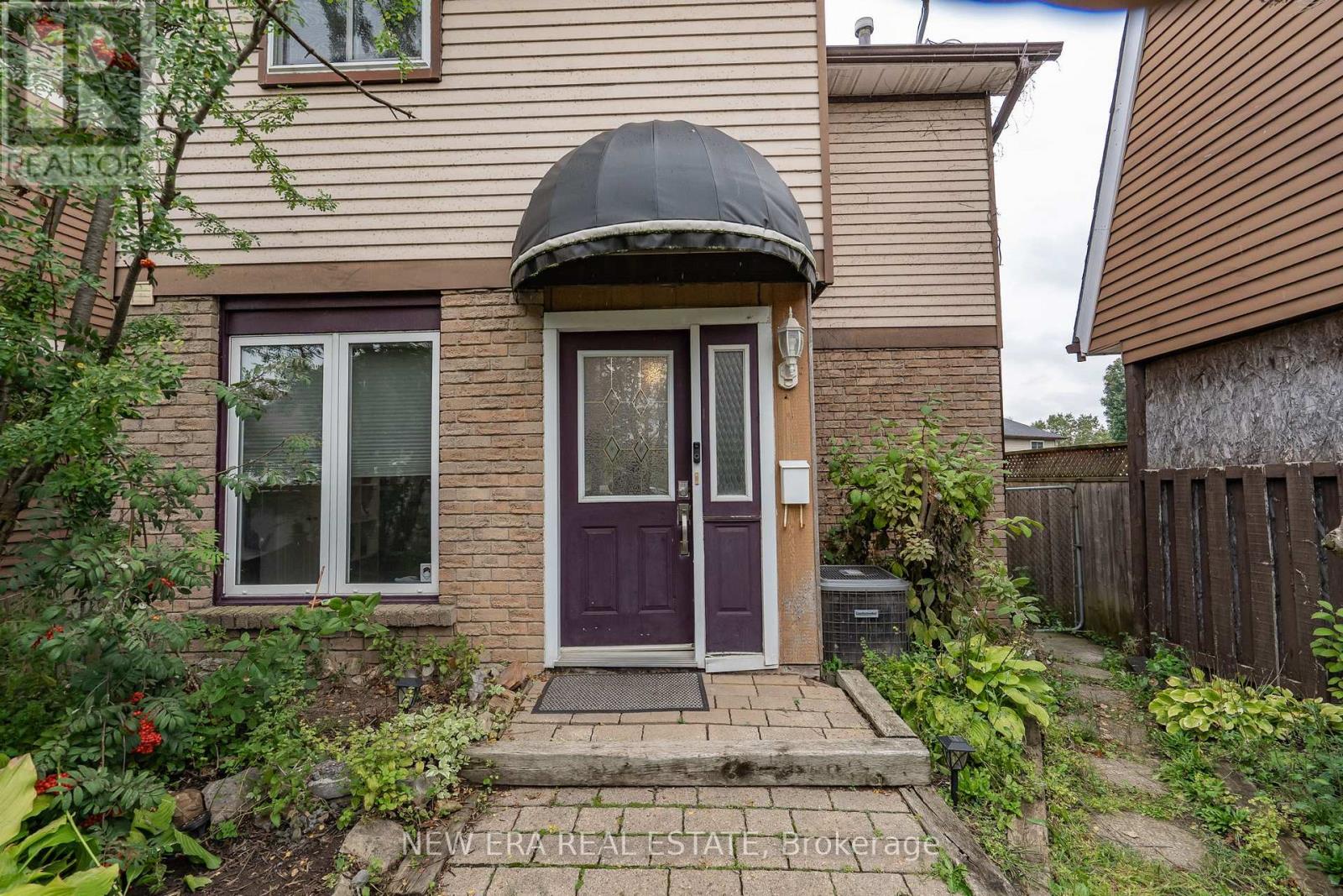 34 Lampman Lane, Barrie (Letitia Heights), Ontario  L4N 5B1 - Photo 5 - S12723910