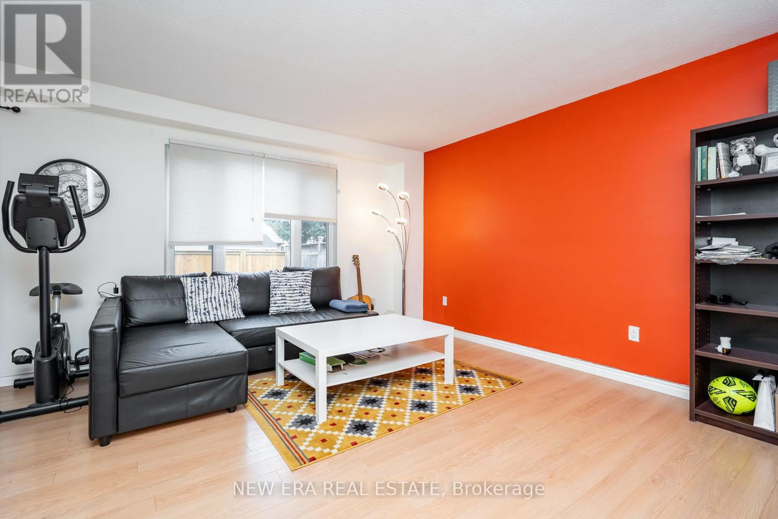 34 Lampman Lane, Barrie (Letitia Heights), Ontario  L4N 5B1 - Photo 8 - S12723910