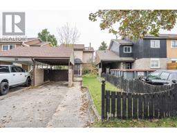 34 LAMPMAN LANE, Barrie, Ontario