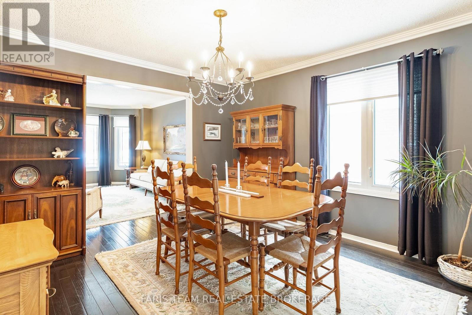 363 Grenville Avenue, Orillia, Ontario  L3V 7P7 - Photo 10 - S12723966