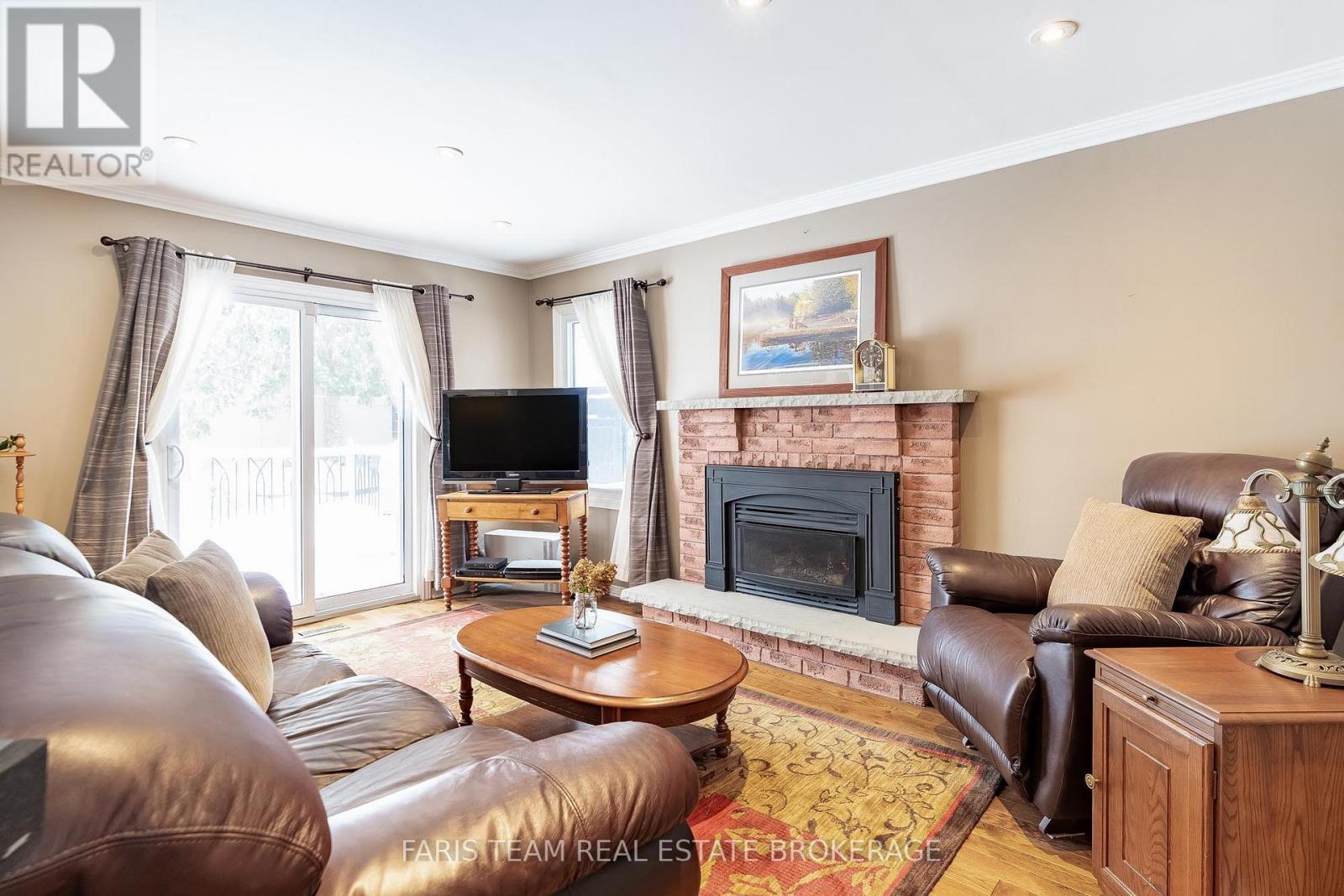 363 Grenville Avenue, Orillia, Ontario  L3V 7P7 - Photo 13 - S12723966