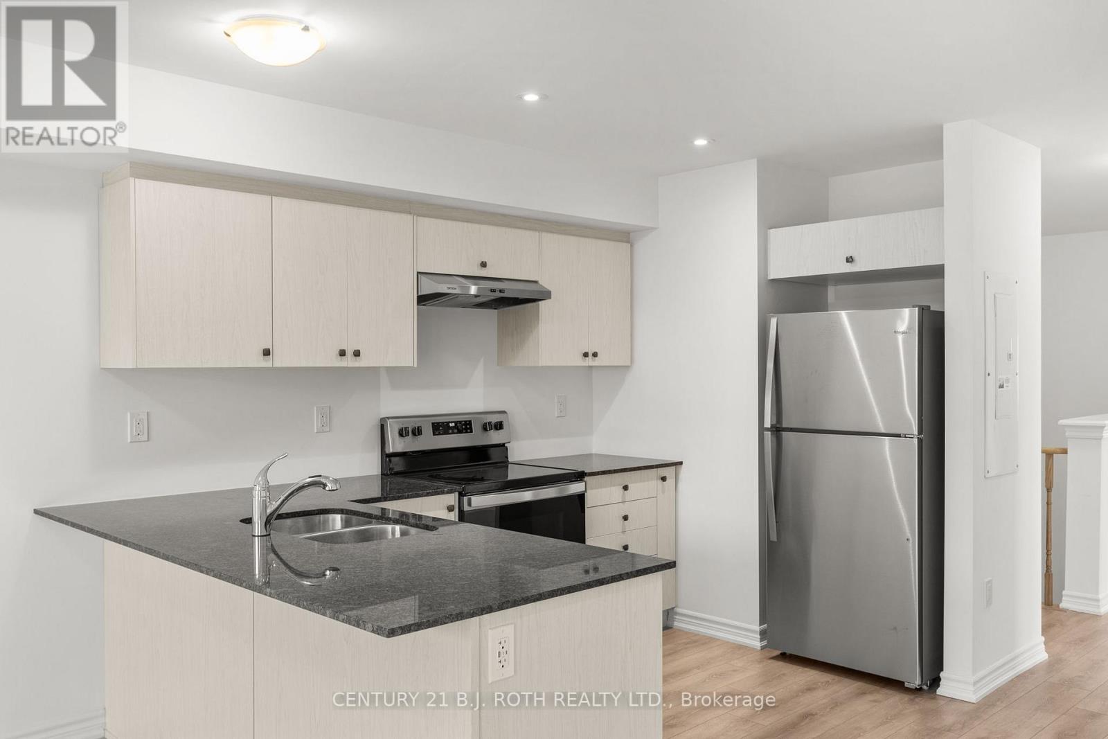 4 - 23 Hay Lane, Barrie, Ontario  L9J 0V6 - Photo 10 - S12723982