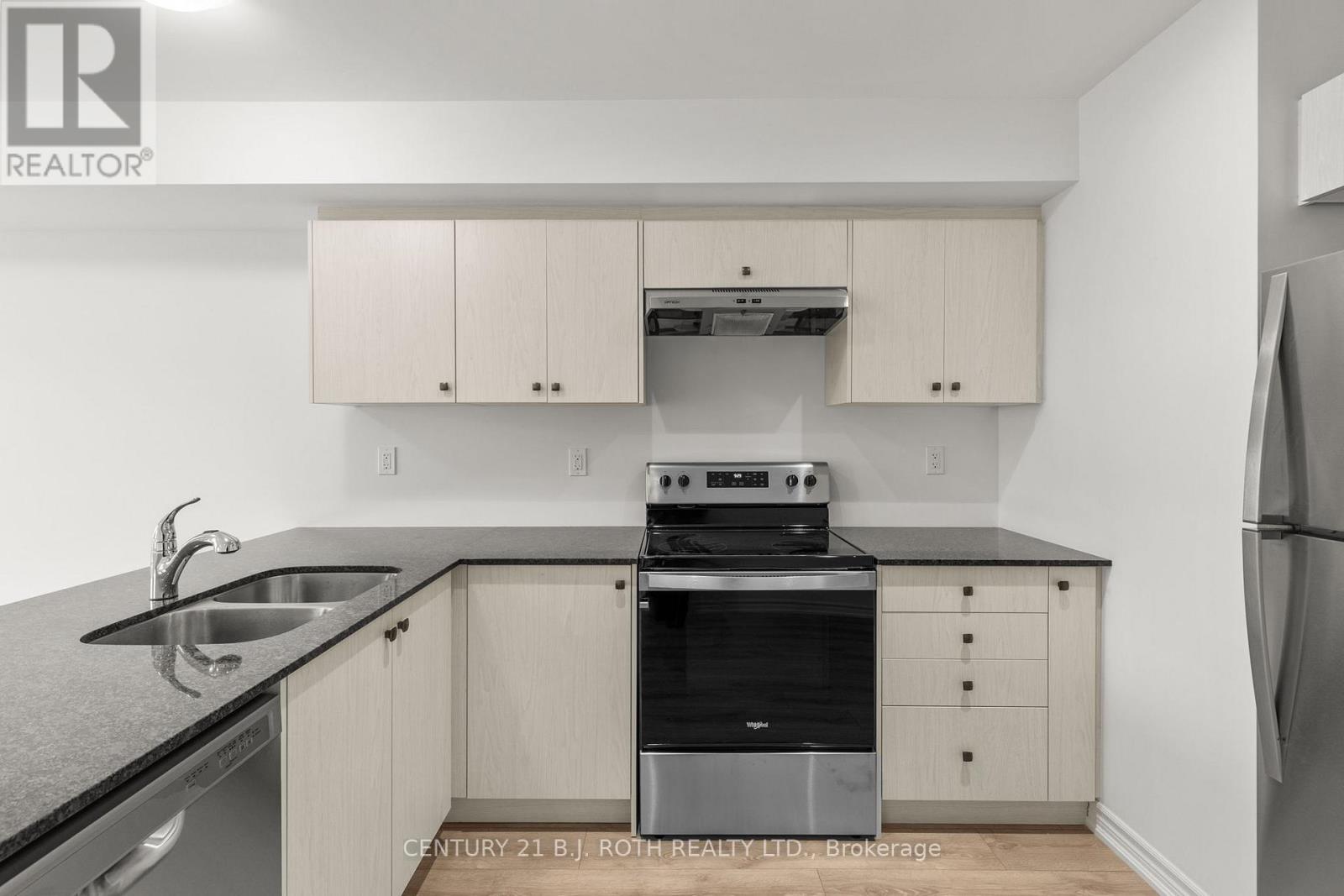 4 - 23 Hay Lane, Barrie, Ontario  L9J 0V6 - Photo 11 - S12723982