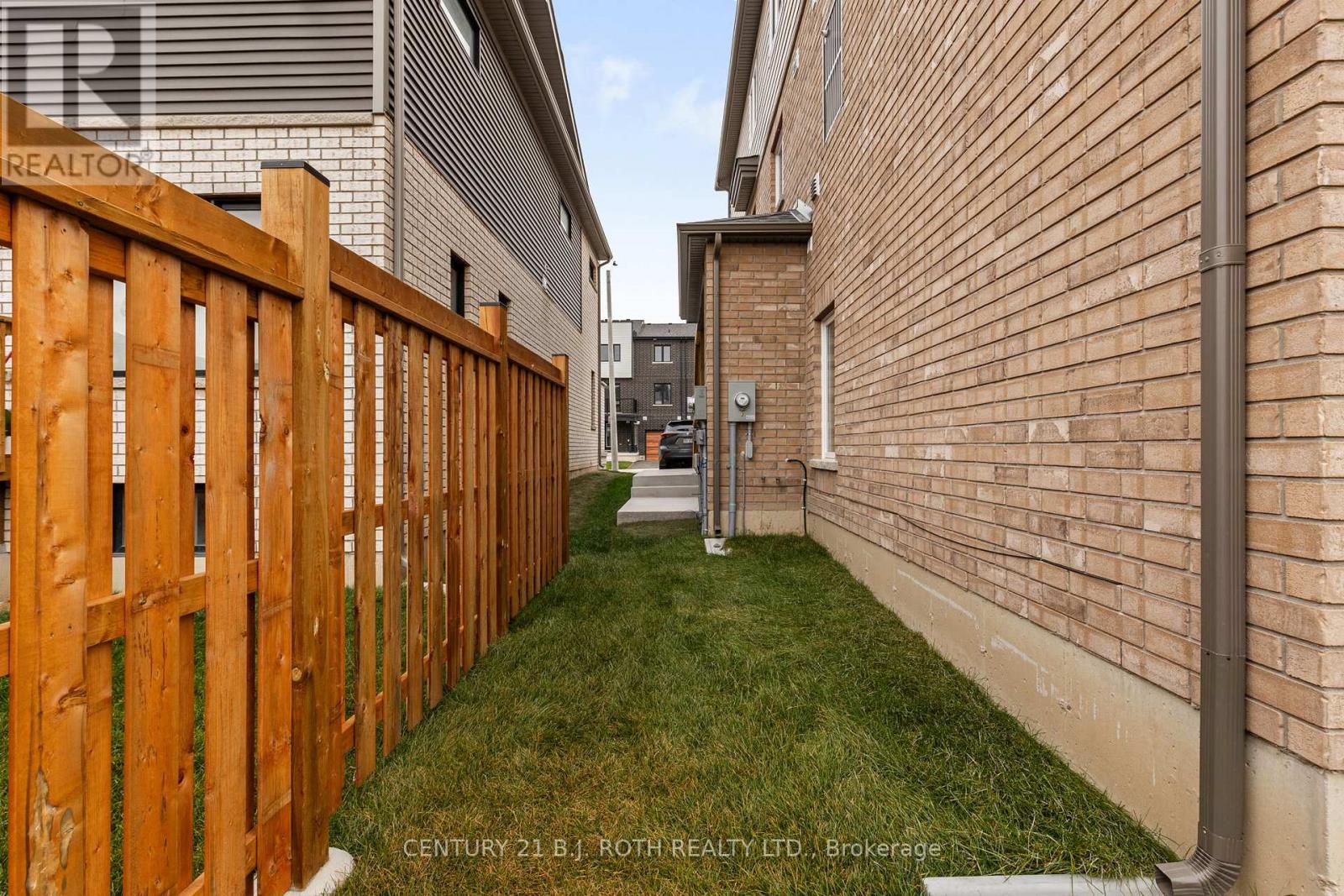 4 - 23 Hay Lane, Barrie, Ontario  L9J 0V6 - Photo 25 - S12723982