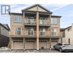 4 - 23 HAY LANE, Barrie, Ontario
