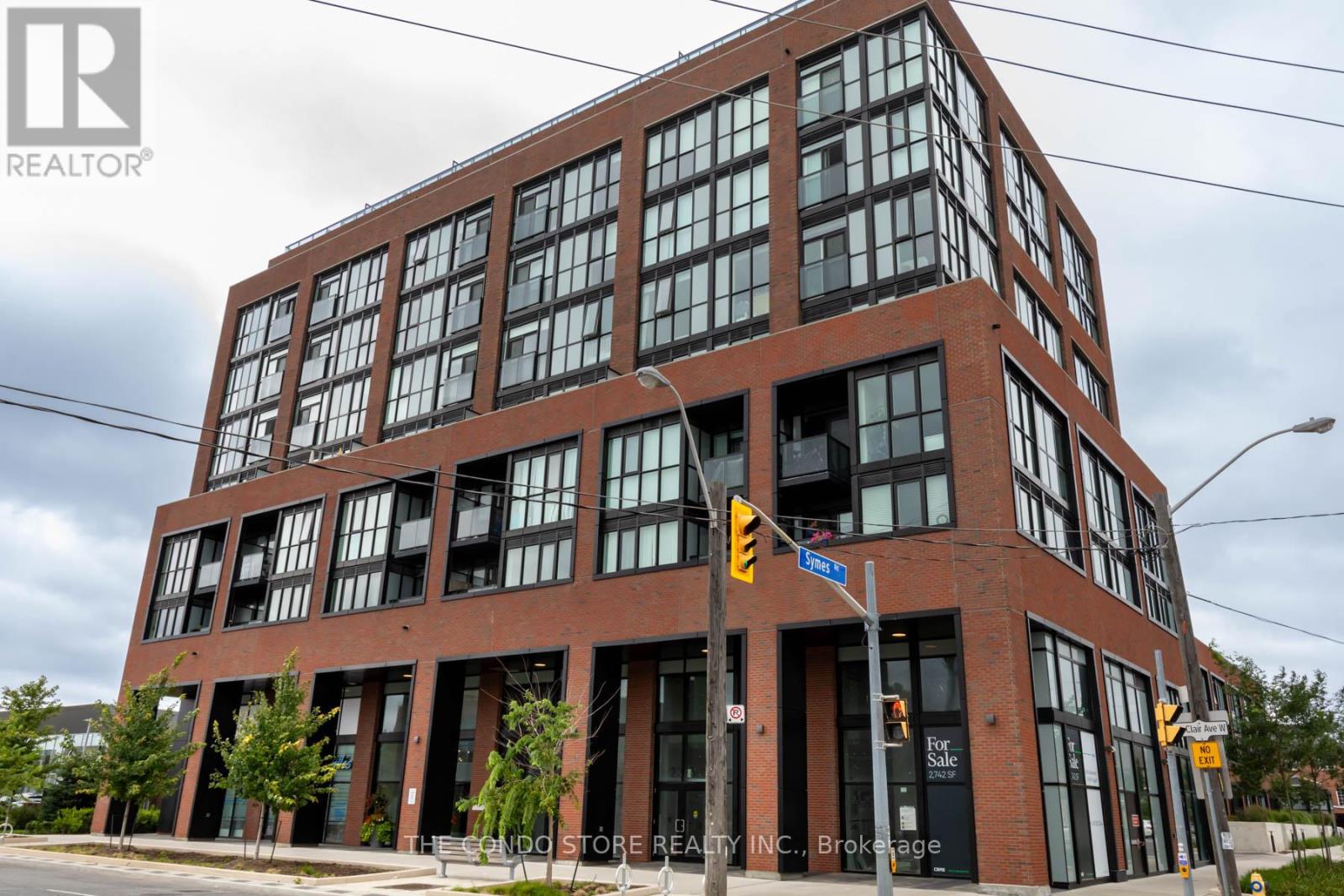 334 - 2300 ST. CLAIR AVENUE W, Toronto, Ontario