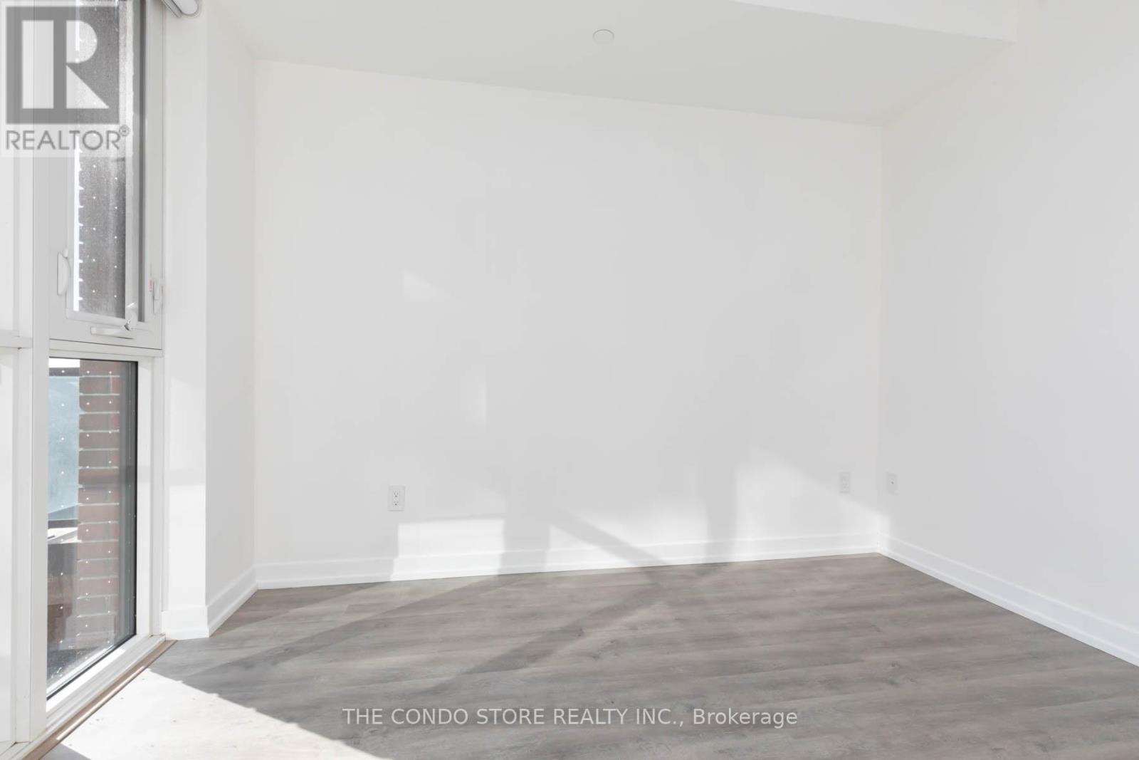 334 - 2300 St. Clair Avenue W, Toronto, Ontario  M6N 0B3 - Photo 13 - W12723864