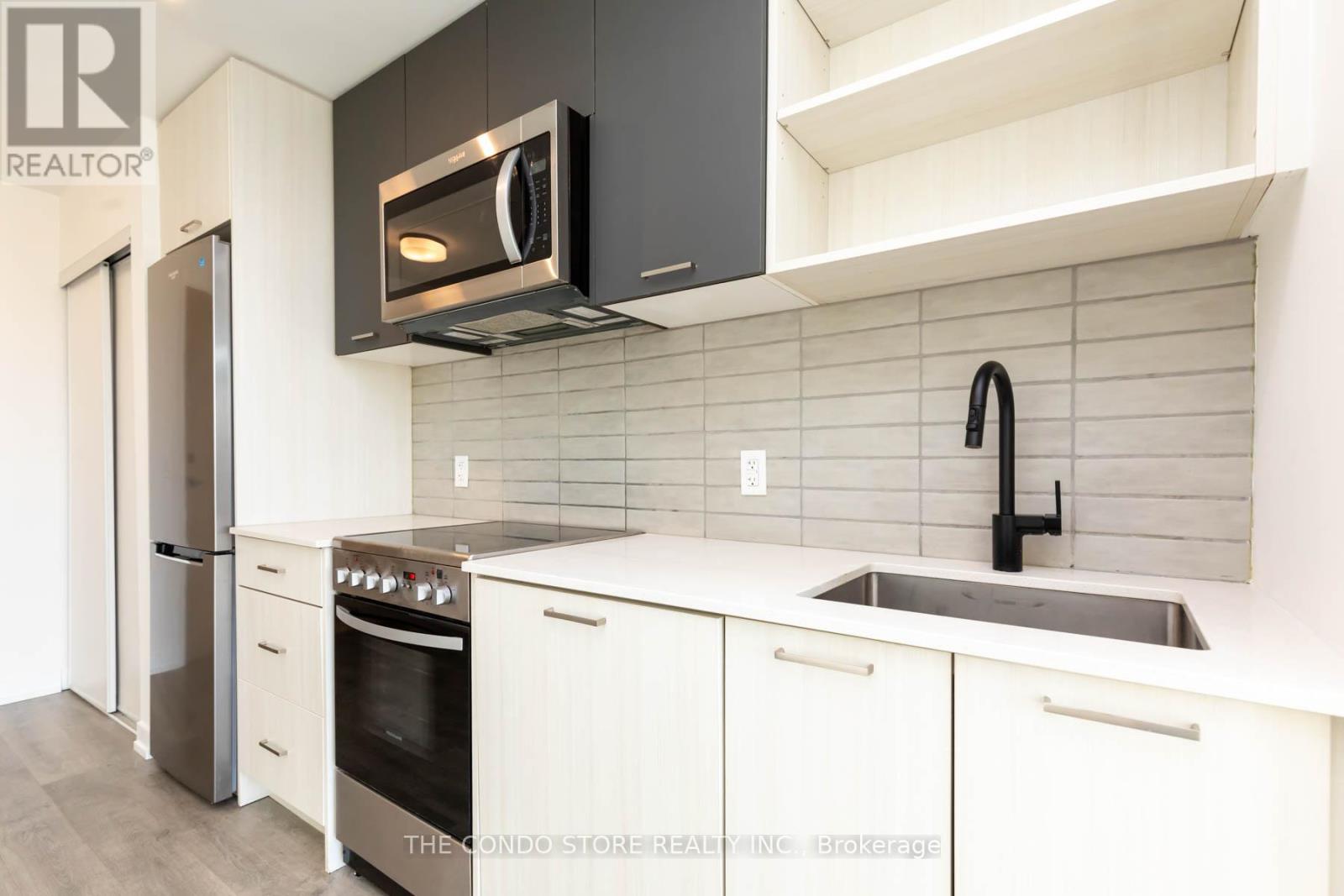 334 - 2300 St. Clair Avenue W, Toronto, Ontario  M6N 0B3 - Photo 8 - W12723864