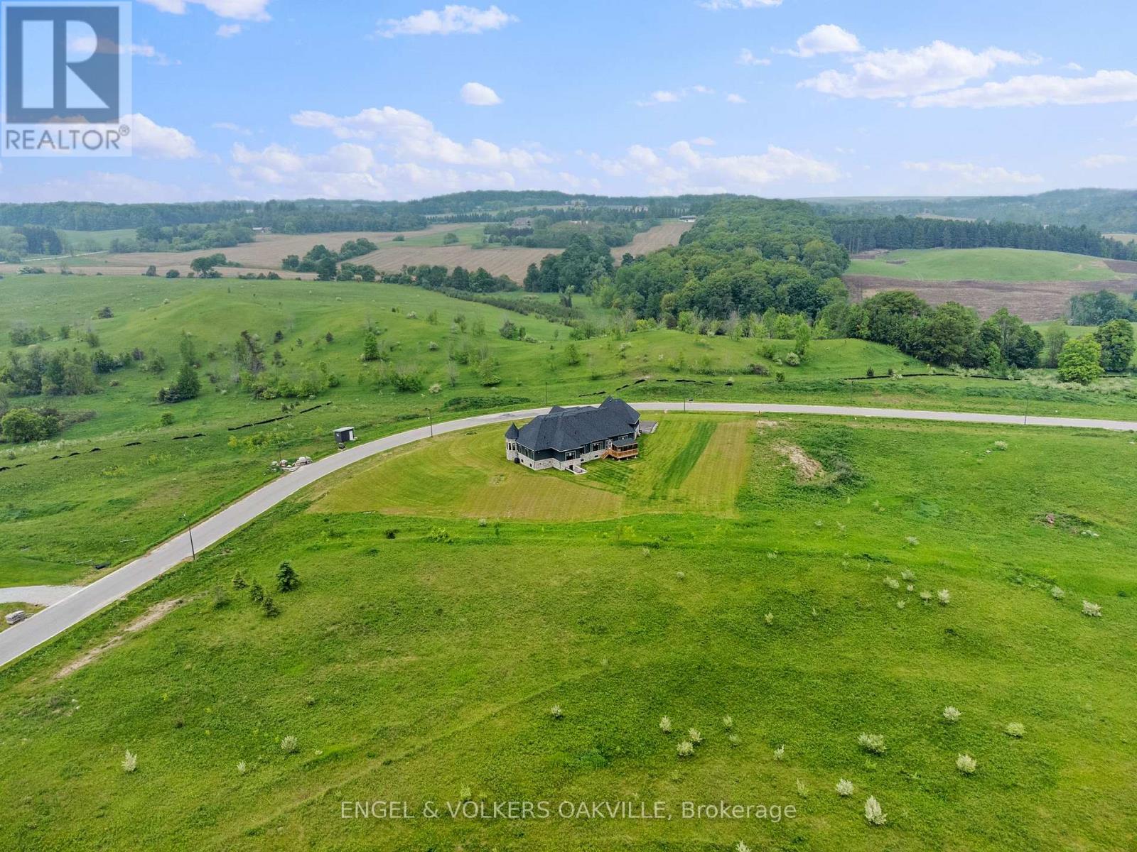 91 Logan Road, Caledon, Ontario  L7E 4L5 - Photo 45 - W12723906