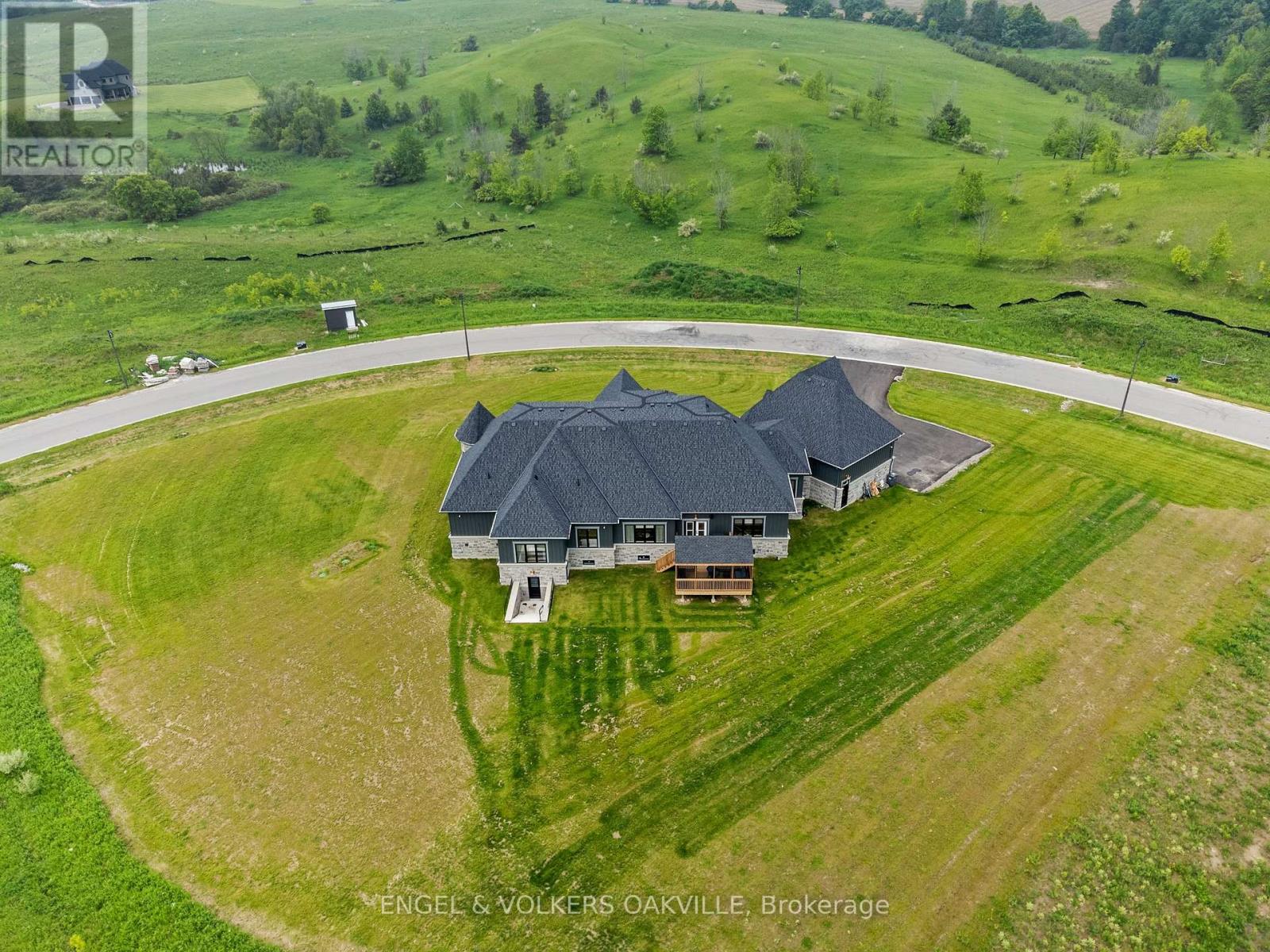 91 Logan Road, Caledon, Ontario  L7E 4L5 - Photo 48 - W12723906