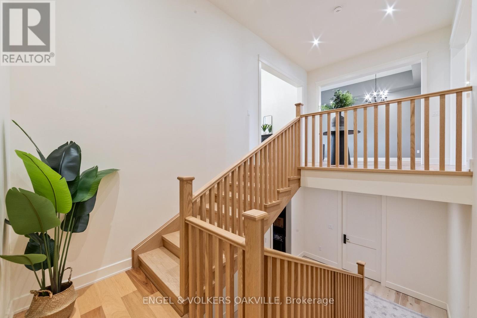 91 Logan Road, Caledon, Ontario  L7E 4L5 - Photo 7 - W12723906