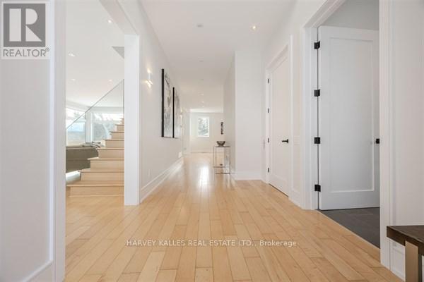 3279 Lakeshore Road, Burlington, Ontario  L7N 1A7 - Photo 3 - W12723928