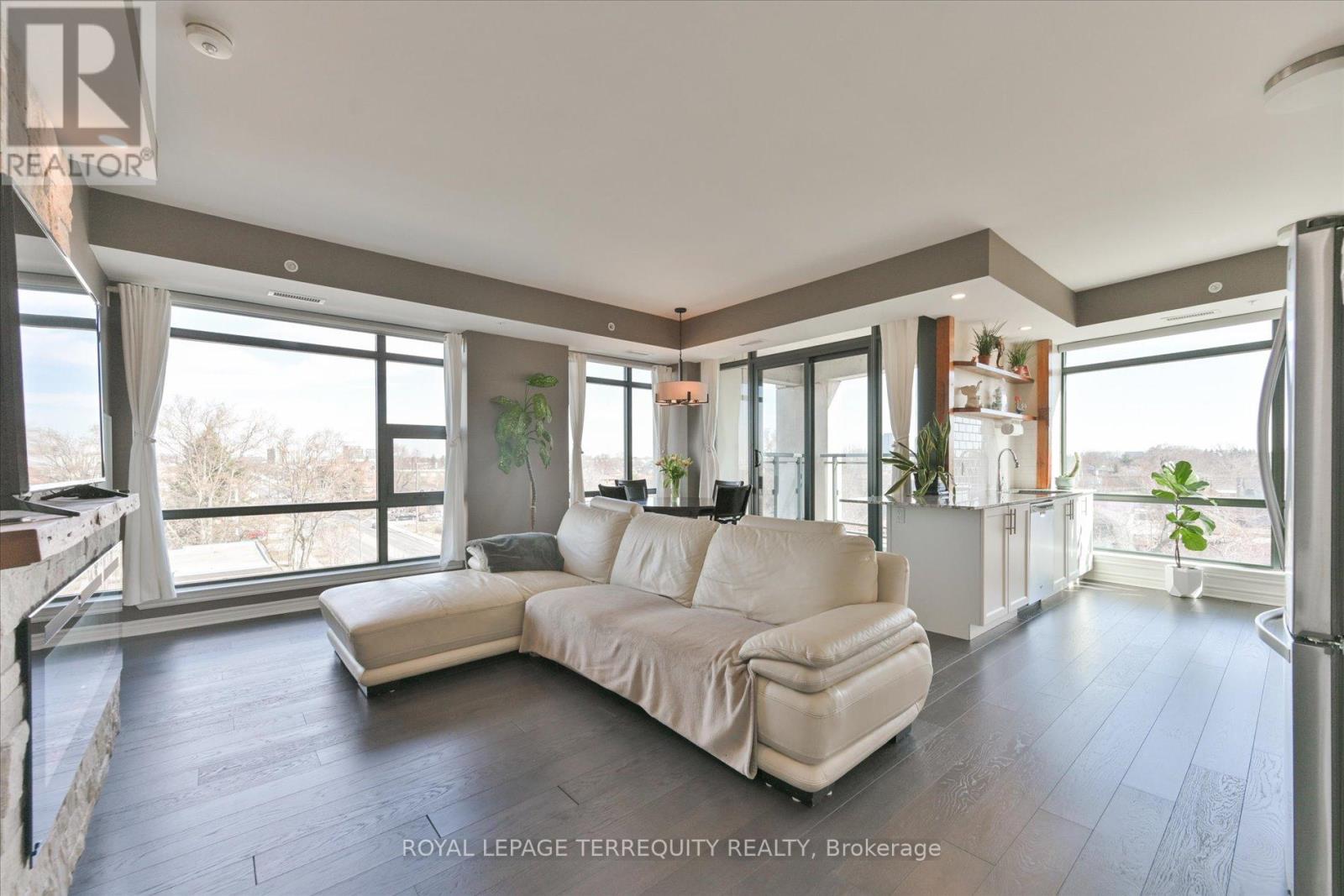 508 - 2522 Keele Street, Toronto, Ontario  M6L 0A2 - Photo 3 - W12723932