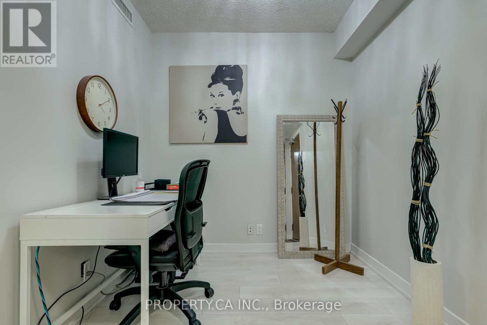 515 - 2220 Lake Shore Boulevard W, Toronto, Ontario  M8V 0C1 - Photo 8 - W12723986