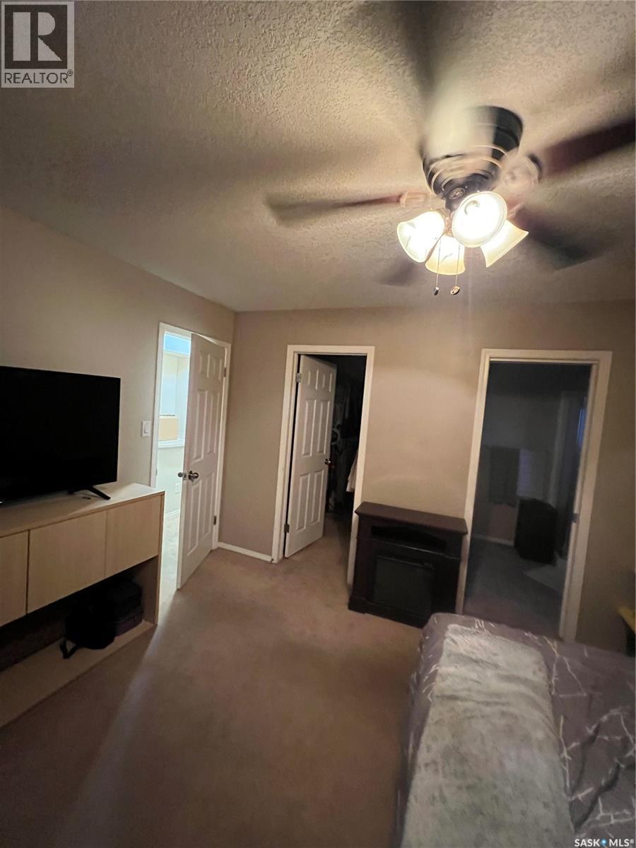 818 Bluebird Crescent, Regina, Saskatchewan  S4N 7S4 - Photo 7 - SK027310