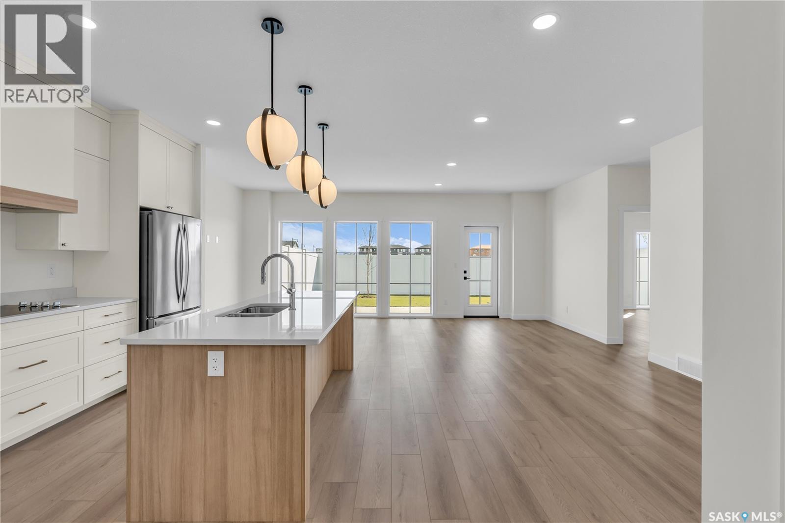 4 720 Brighton Boulevard, Saskatoon, Saskatchewan  S7V 1X1 - Photo 2 - SK027309