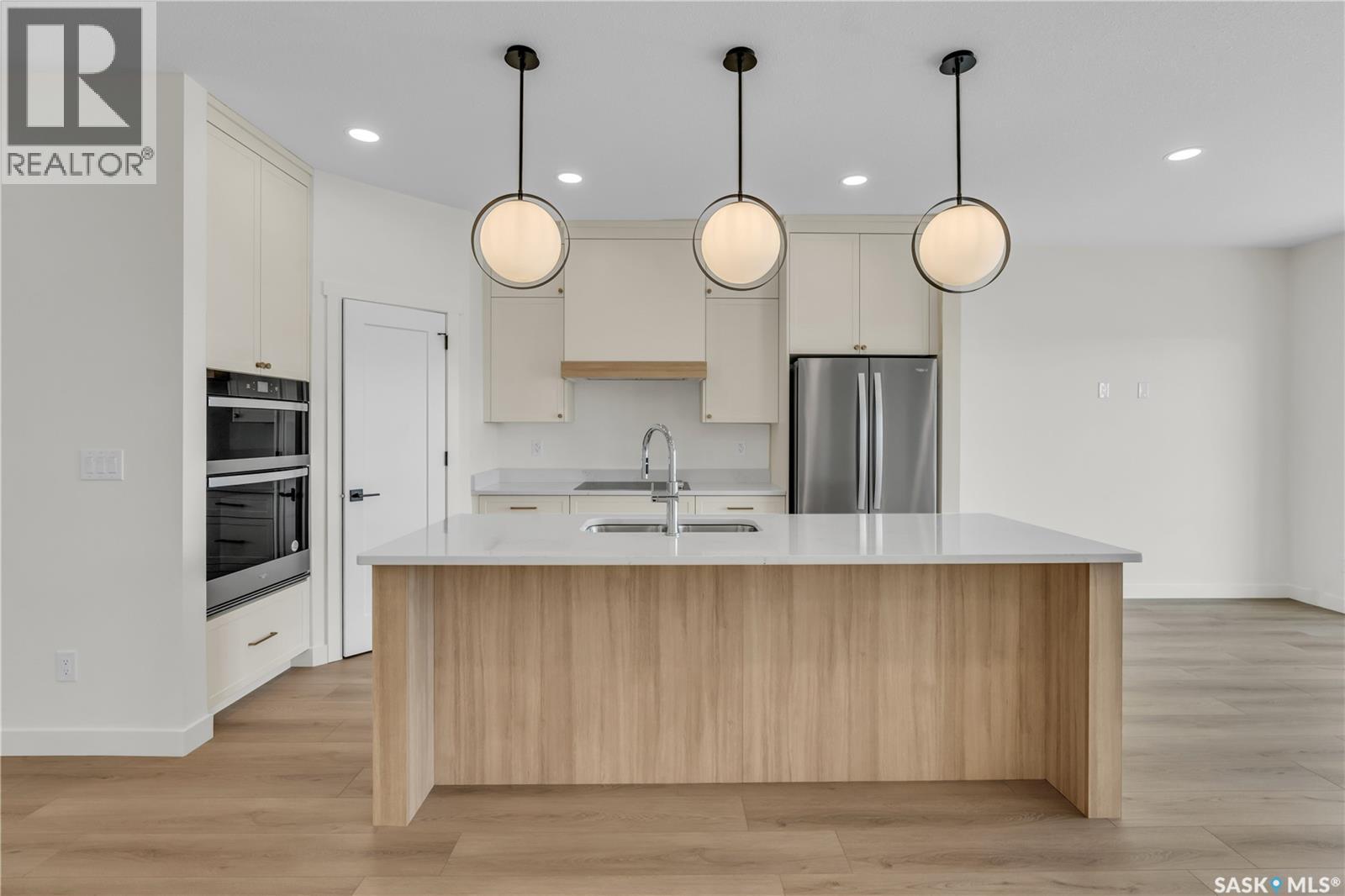 4 720 Brighton Boulevard, Saskatoon, Saskatchewan  S7V 1X1 - Photo 3 - SK027309