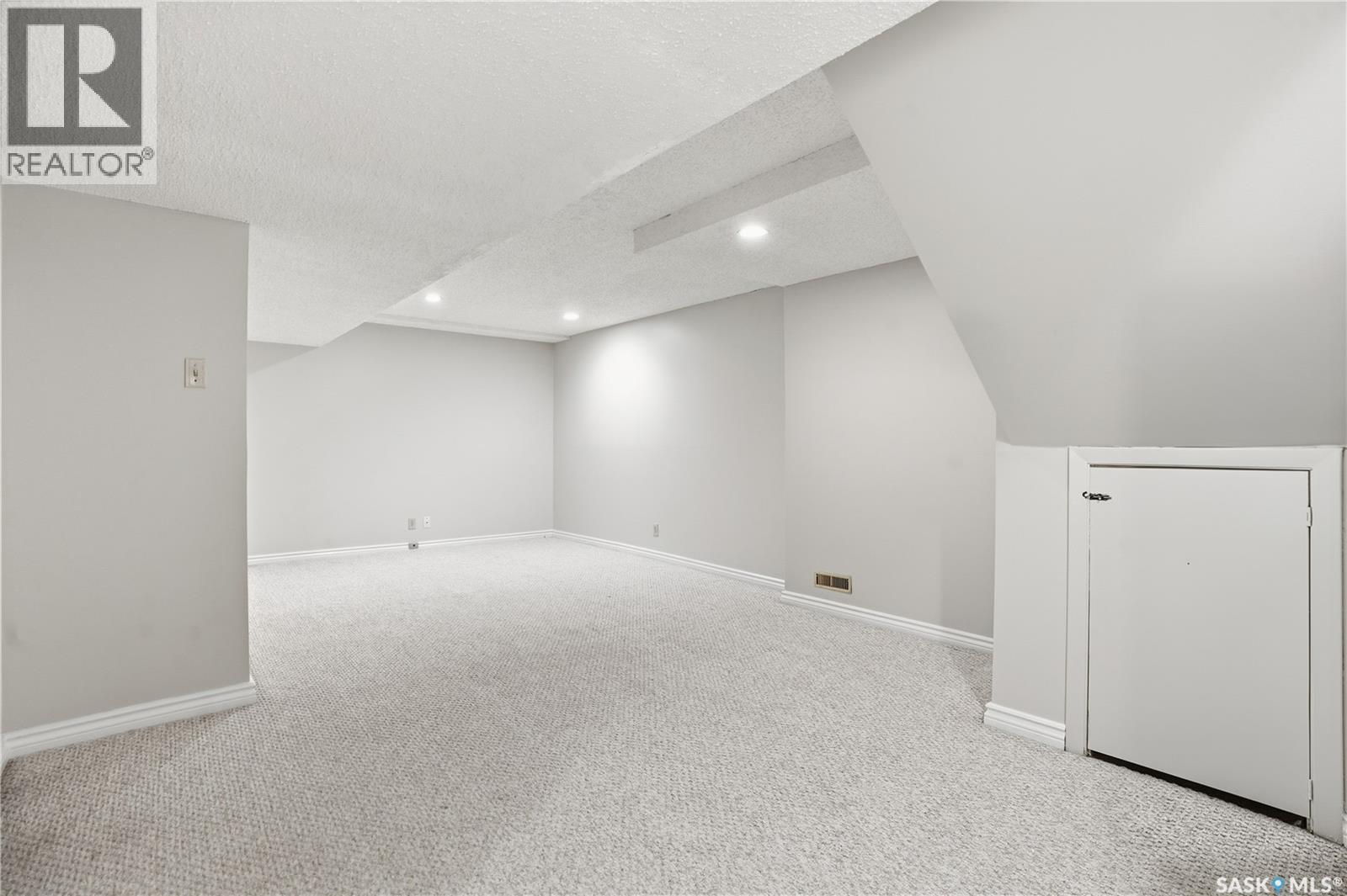 19 Martin Crescent, Regina, Saskatchewan  S4S 6L6 - Photo 37 - SK027304