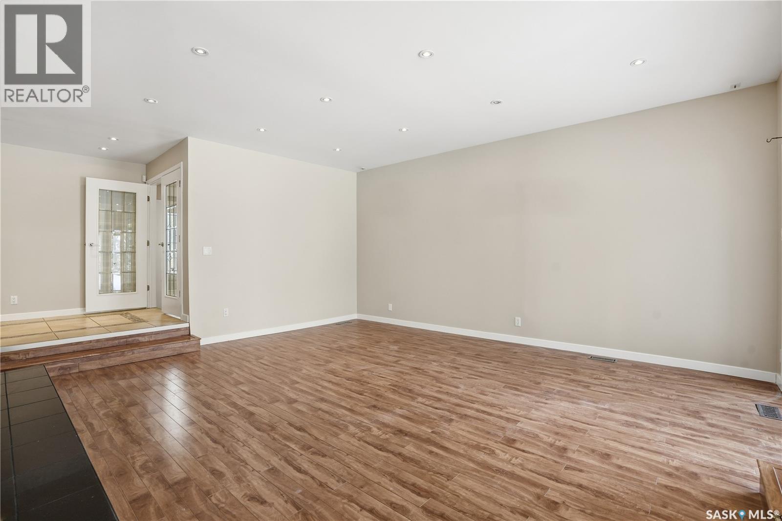 19 Martin Crescent, Regina, Saskatchewan  S4S 6L6 - Photo 9 - SK027304