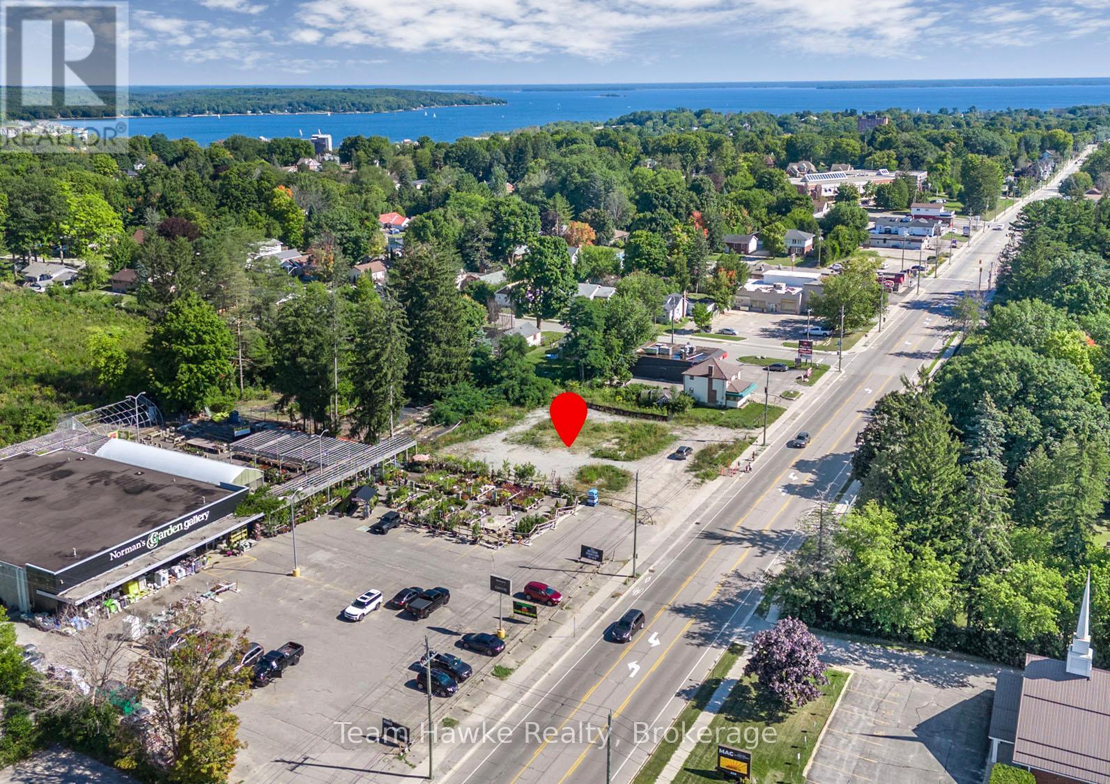 814 YONGE STREET, midland, Ontario