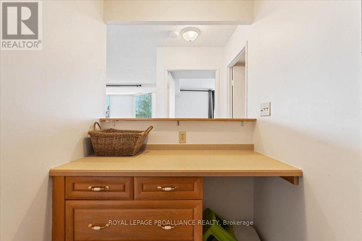 201 - 344 Front Street, Belleville, Ontario  K8N 5M4 - Photo 10 - X12723918