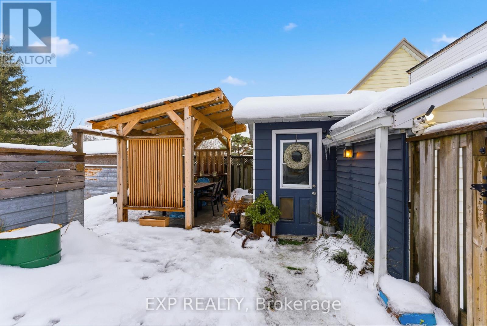 41 Lake Street, Prince Edward County, Ontario  K0K 2T0 - Photo 18 - X12684368