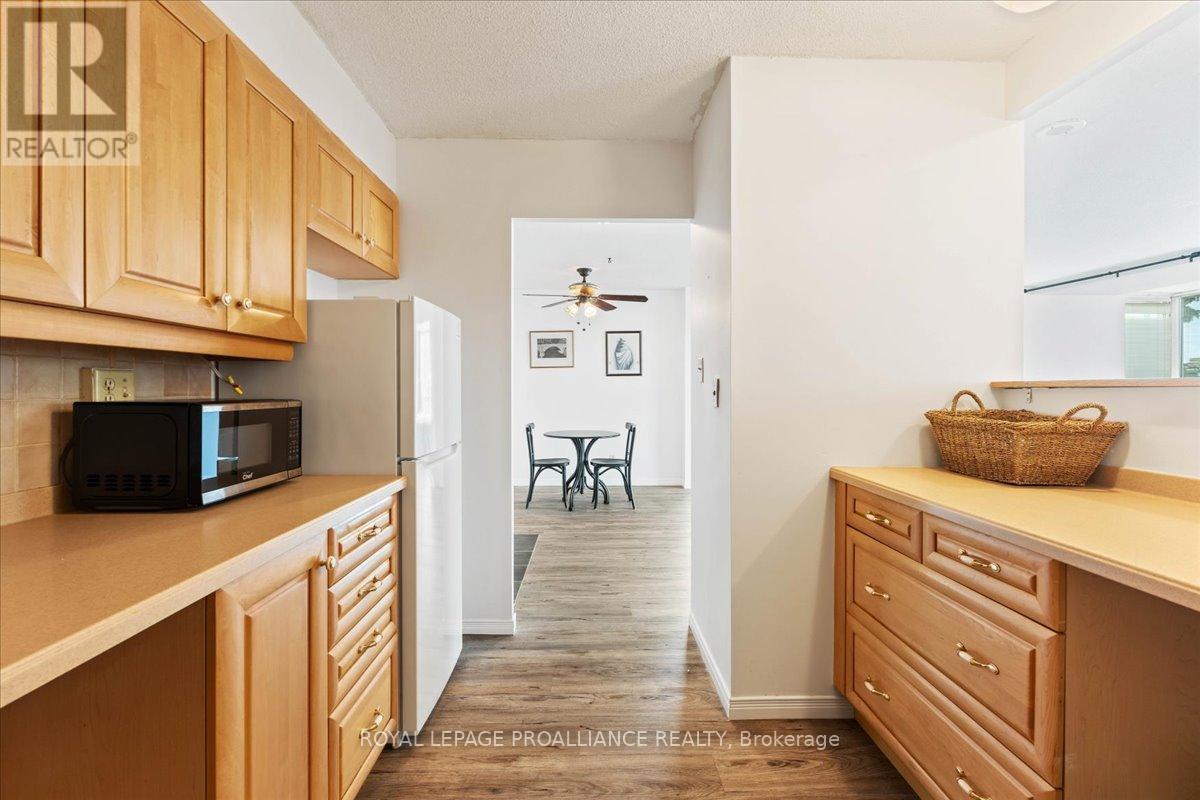 201 - 344 Front Street, Belleville, Ontario  K8N 5M4 - Photo 6 - X12723918