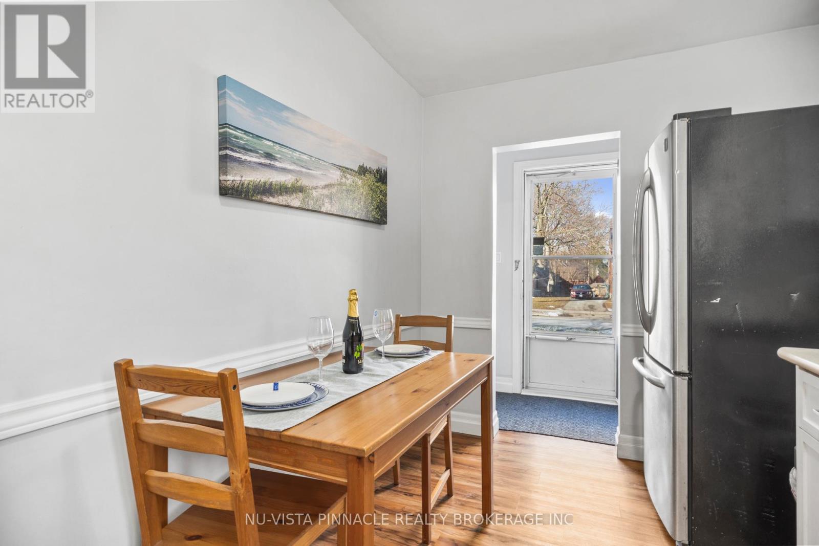 Photo 6 of 25 for 81 Dunkirk Drive N