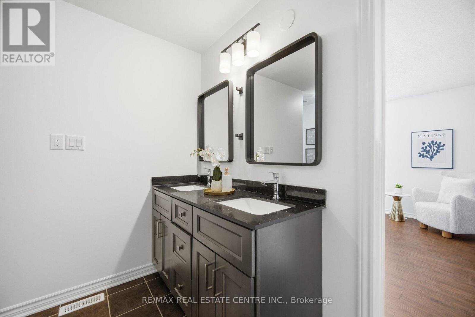 700 Gervais Terrace, Milton, Ontario  L9T 7R9 - Photo 31 - W12723948