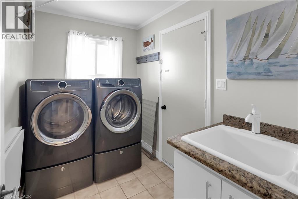 1 Shoreline Crescent, Grimsby, Ontario  L3M 5B1 - Photo 21 - 40799741