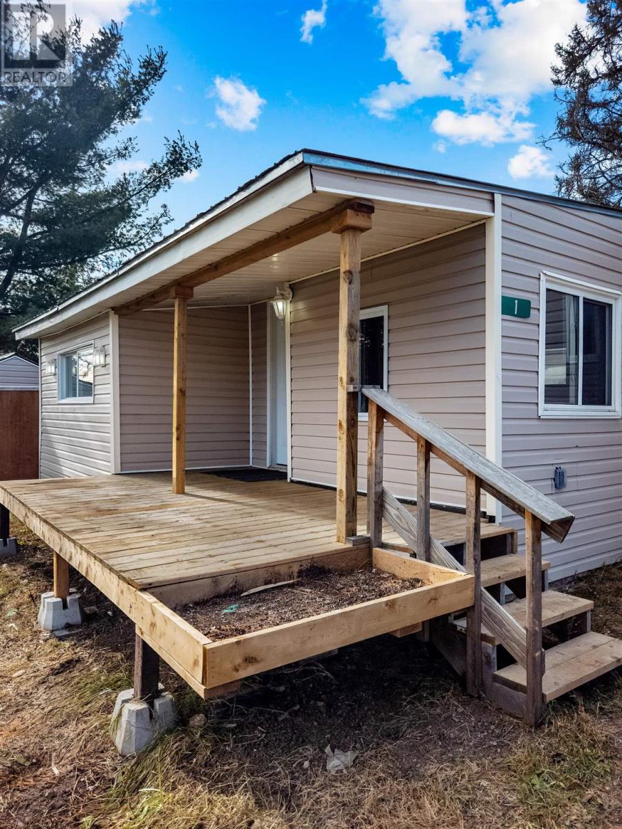 1 Cedar Ct, Heyden, Ontario P6A 5K7 - Photo 6 - SM253232