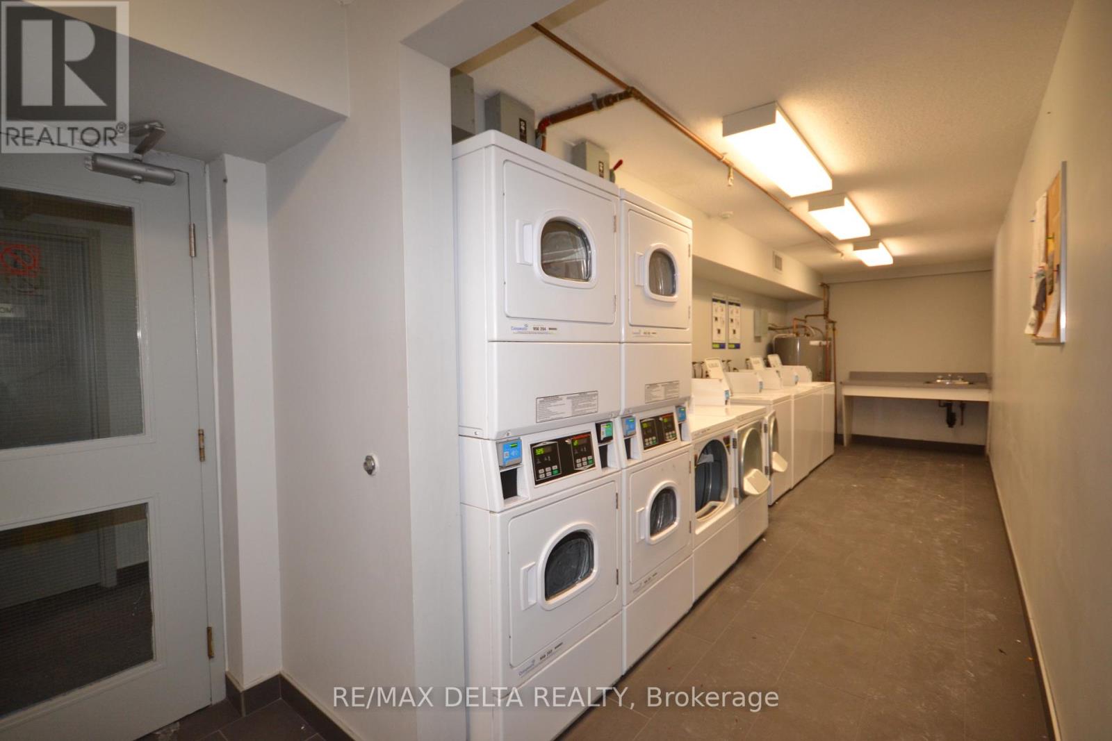 412 - 325 Centrum Boulevard, Ottawa, Ontario  K1E 3W8 - Photo 10 - X12724206