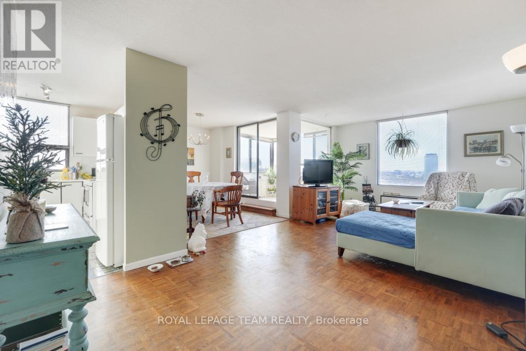 1004 - 40 Arthur Street E, Ottawa, Ontario  K1R 7T5 - Photo 10 - X12724214